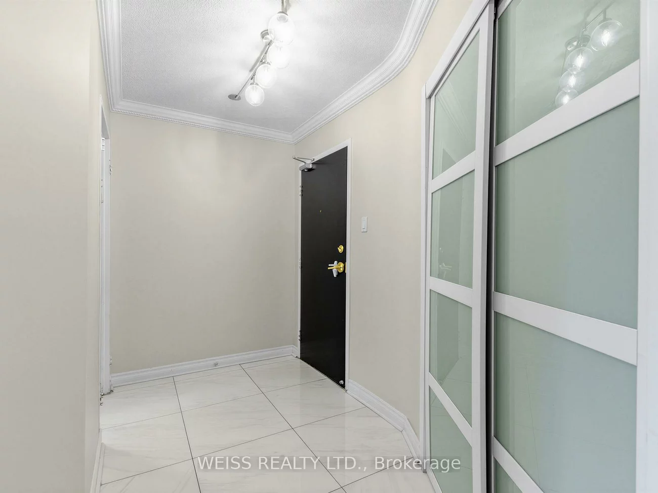 150, Neptune, Englemount-Lawrence, Toronto