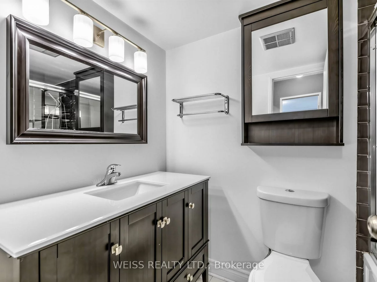 150, Neptune, Englemount-Lawrence, Toronto