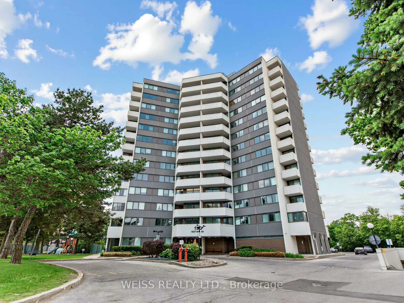 150, Neptune, Englemount-Lawrence, Toronto