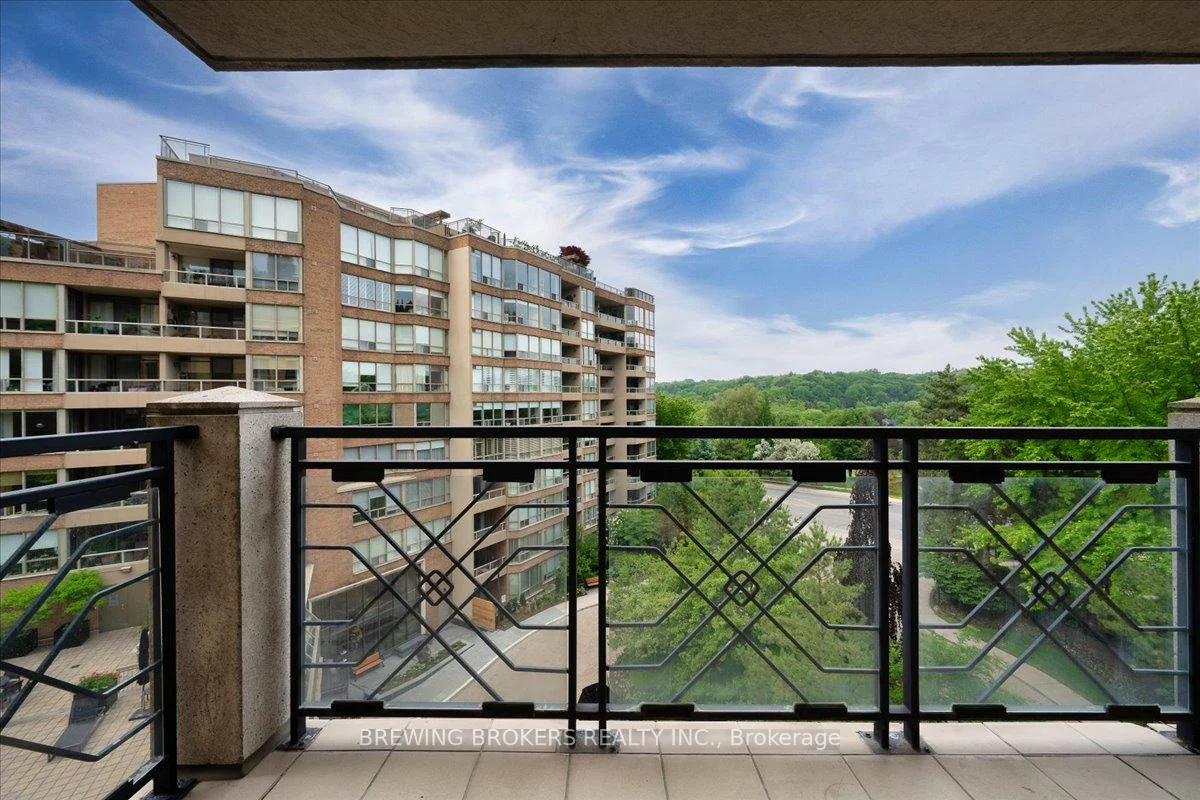 3600, Yonge, Bedford Park-Nortown, Toronto