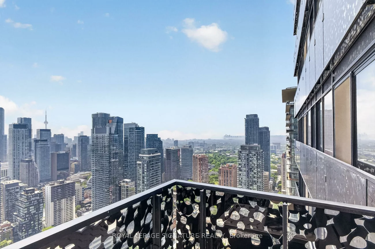 55, Charles, Church-Yonge Corridor, Toronto