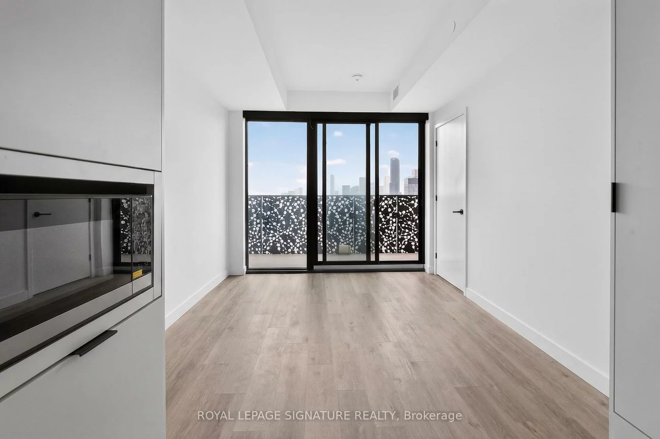 55, Charles, Church-Yonge Corridor, Toronto