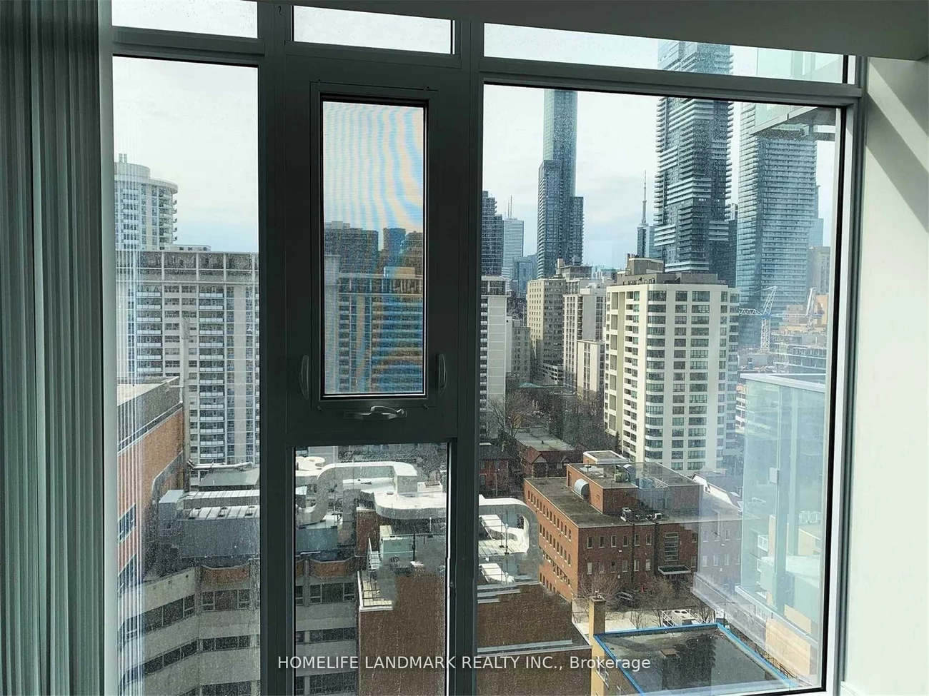 50, Wellesley, Church-Yonge Corridor, Toronto