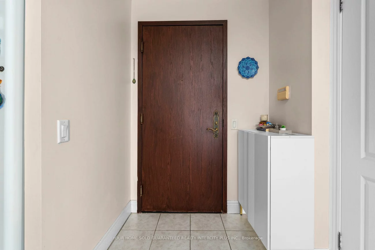 1, Clairtrell, Willowdale East, Toronto