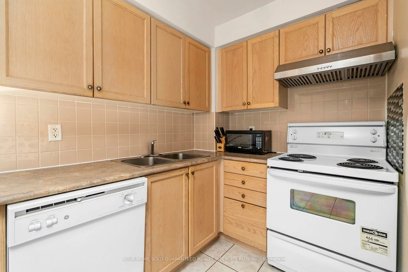 1, Clairtrell, Willowdale East, Toronto