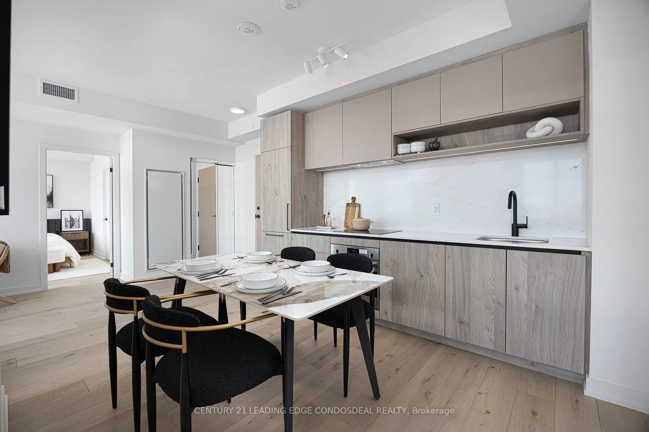 181, Sterling, Dufferin Grove, Toronto