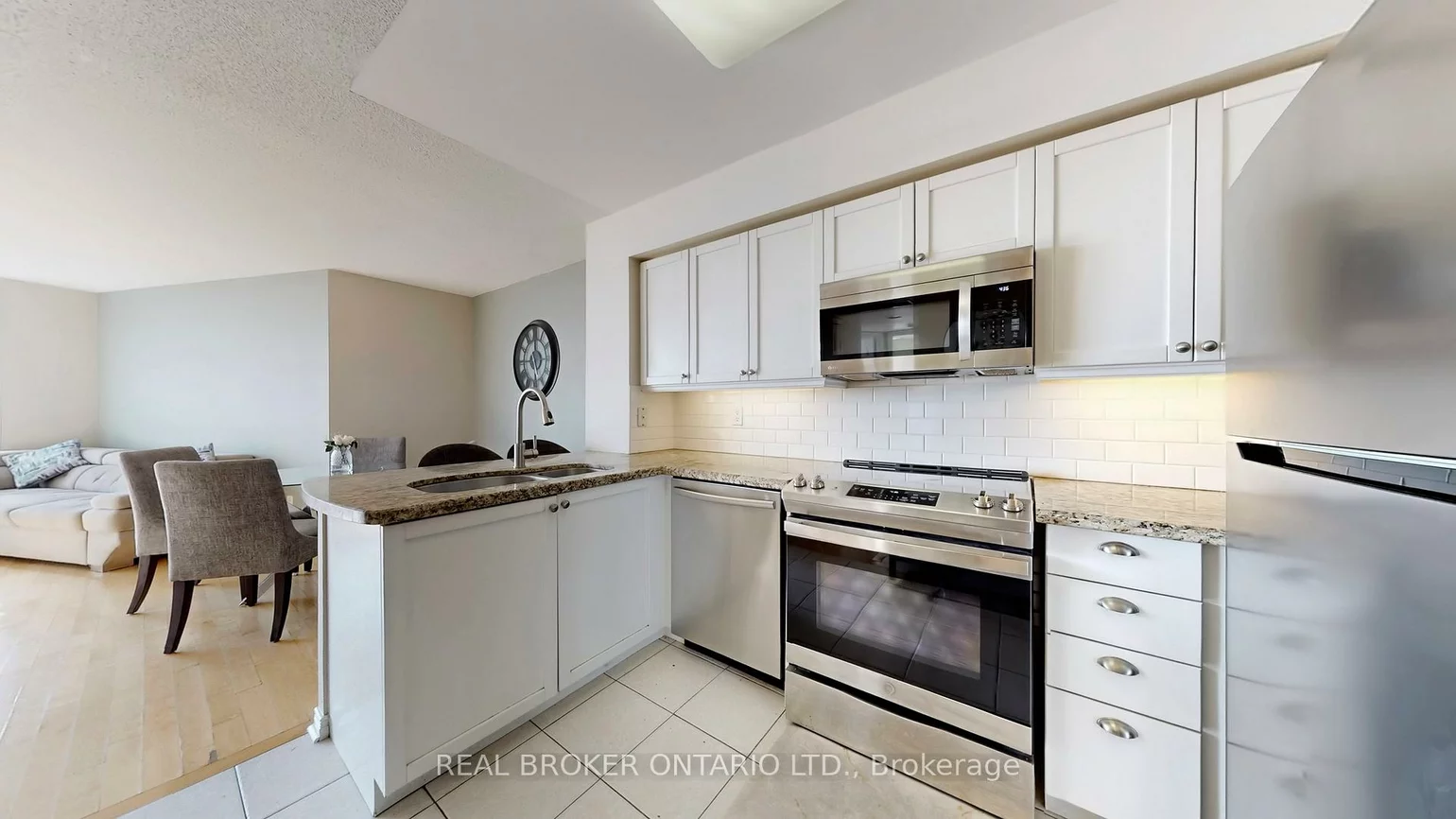 30, Harrison Garden, Willowdale East, Toronto