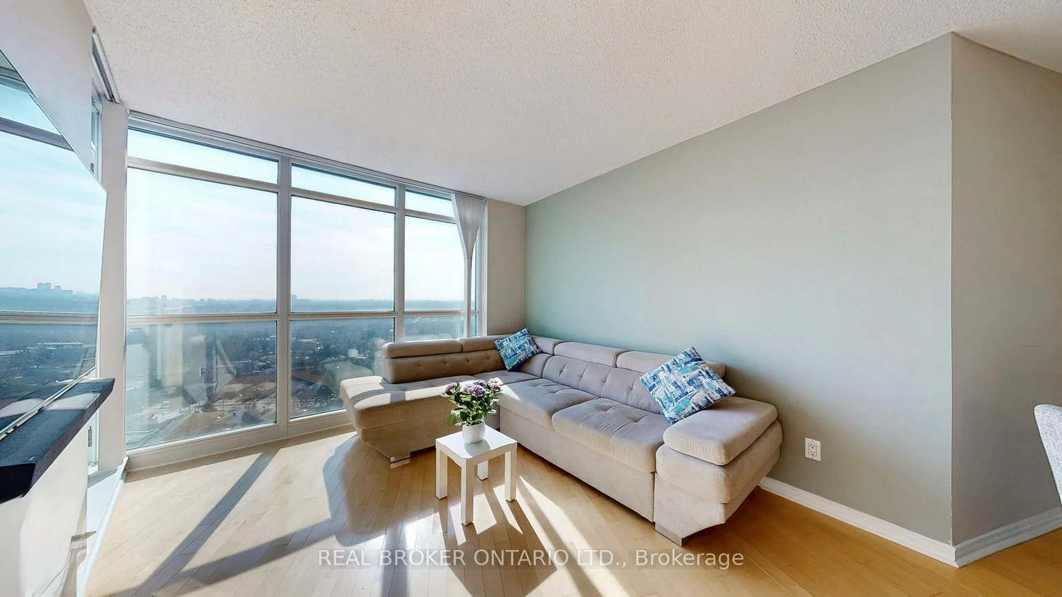 30, Harrison Garden, Willowdale East, Toronto