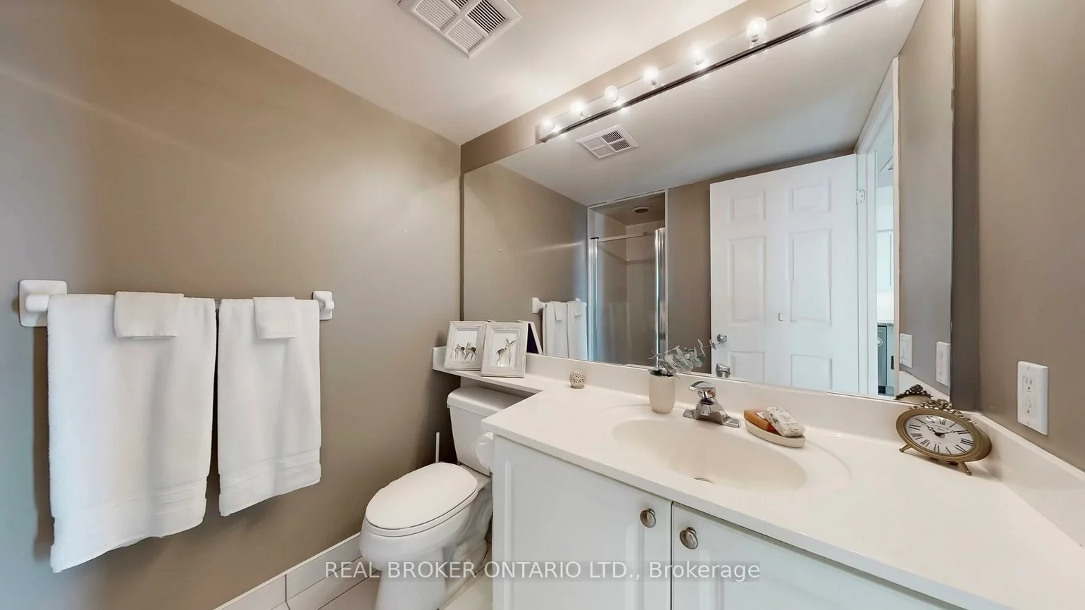 30, Harrison Garden, Willowdale East, Toronto