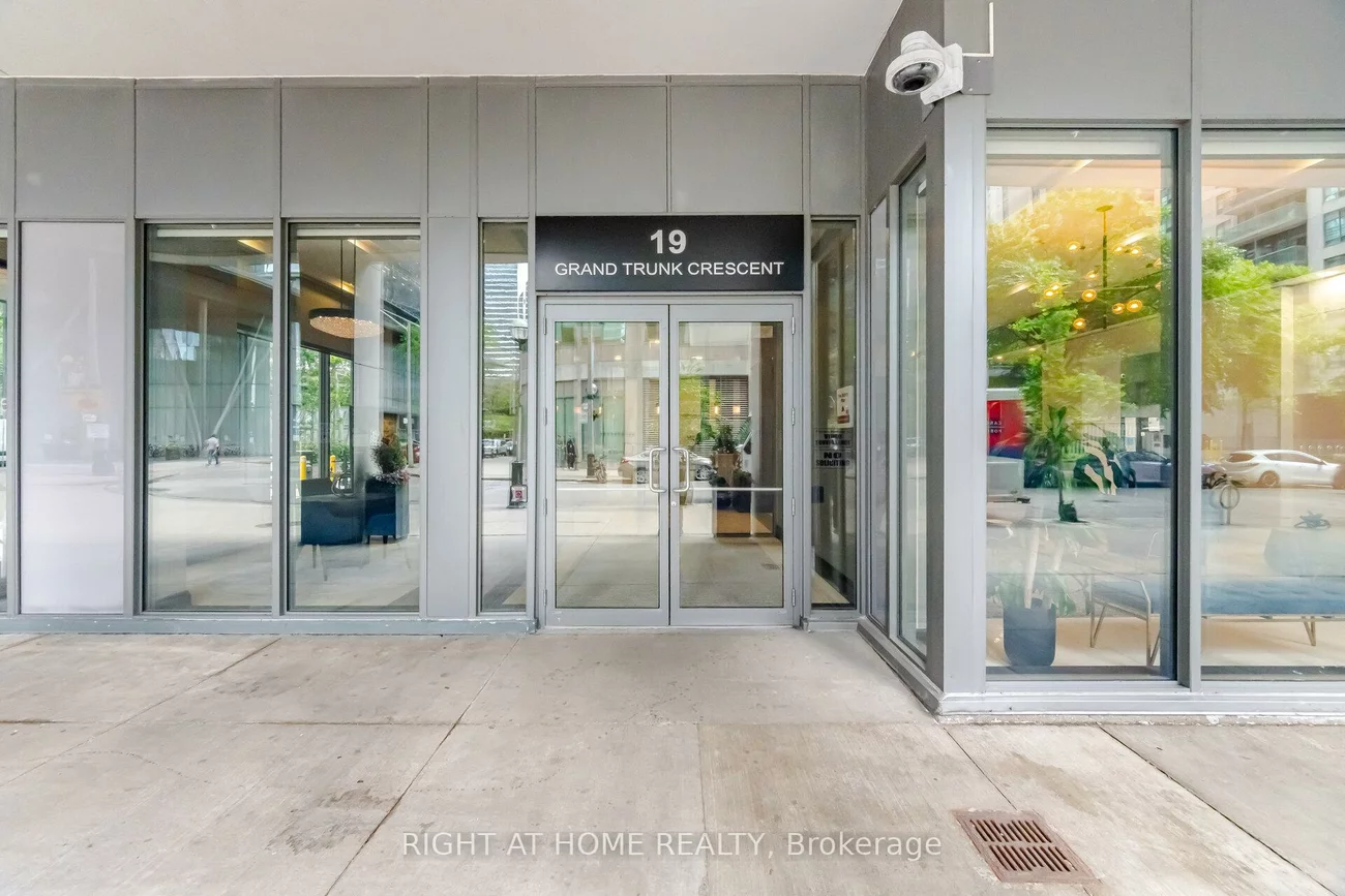 19, Grand Trunk, Waterfront Communities C1, Toronto