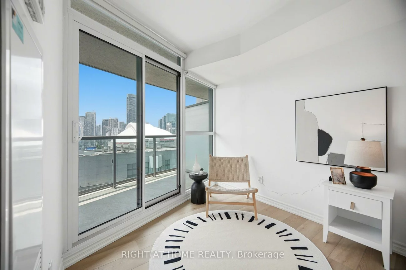 19, Grand Trunk, Waterfront Communities C1, Toronto