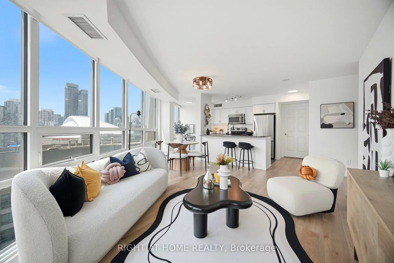 19, Grand Trunk, Waterfront Communities C1, Toronto