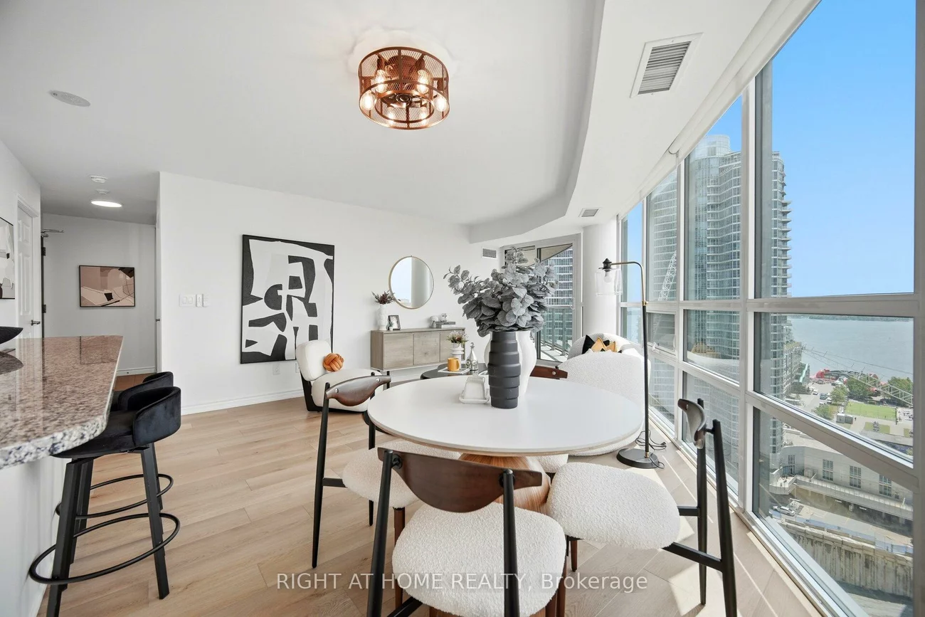 19, Grand Trunk, Waterfront Communities C1, Toronto