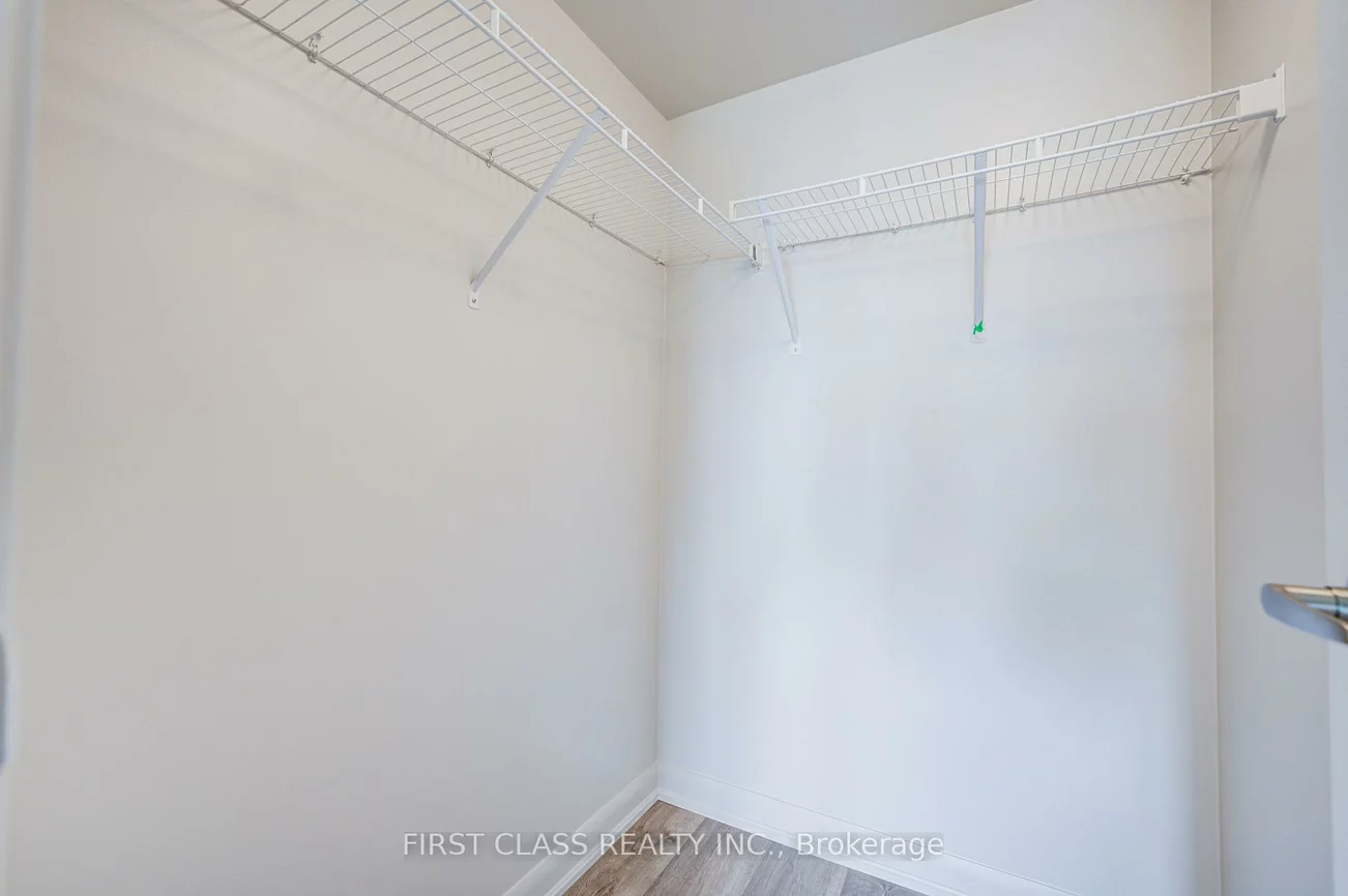 17, Anndale, Willowdale East, Toronto
