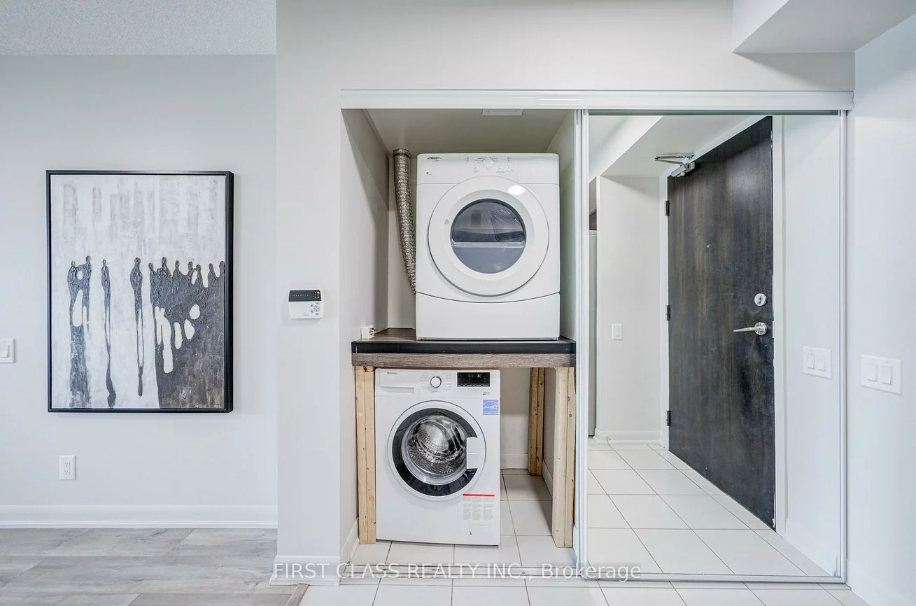 17, Anndale, Willowdale East, Toronto
