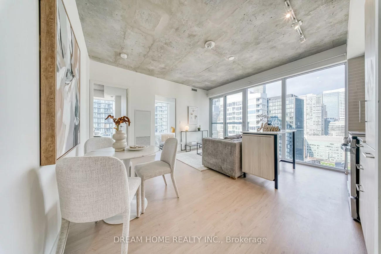 65, Mutual, Church-Yonge Corridor, Toronto