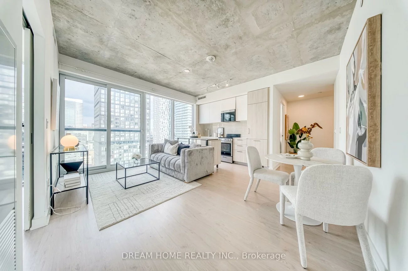 65, Mutual, Church-Yonge Corridor, Toronto