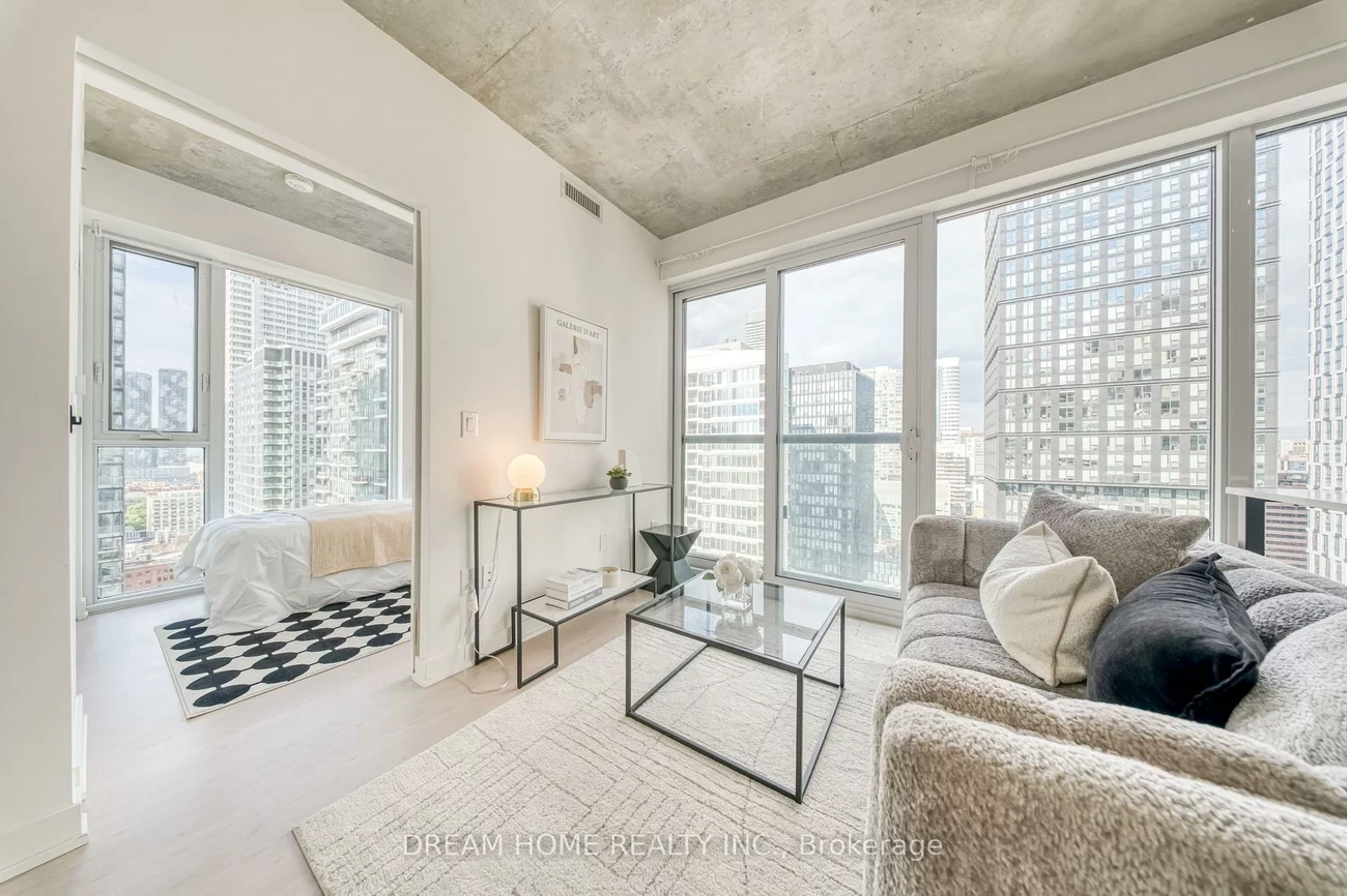 65, Mutual, Church-Yonge Corridor, Toronto