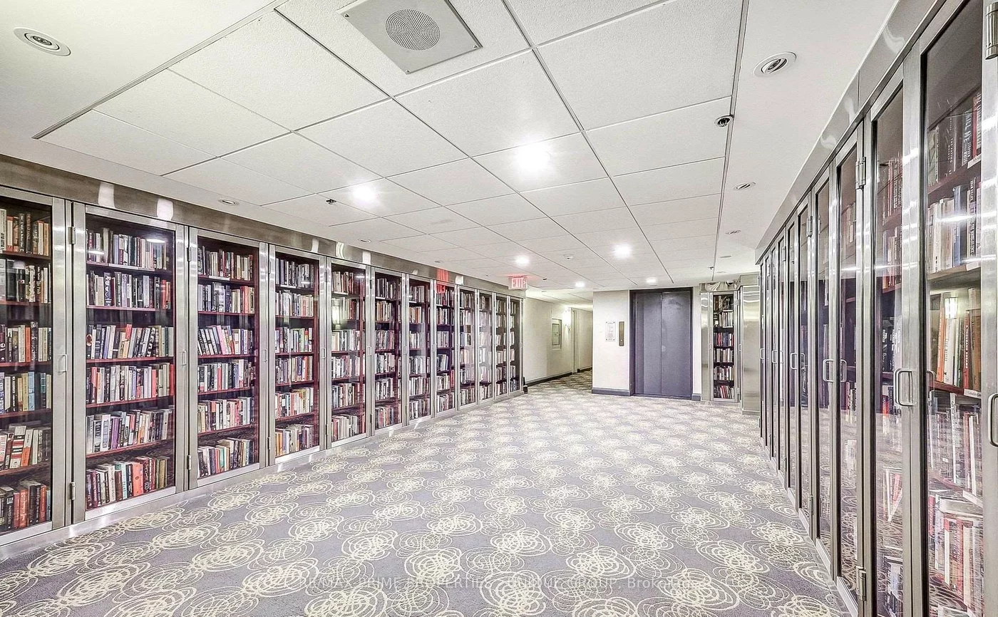 21, Dale, Rosedale-Moore Park, Toronto