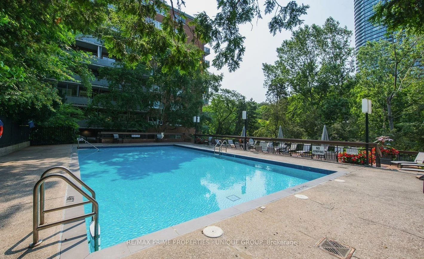 21, Dale, Rosedale-Moore Park, Toronto