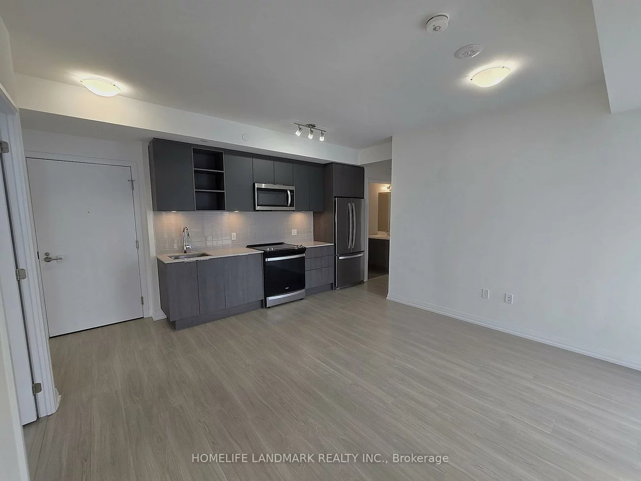 50, Dunfield, Mount Pleasant West, Toronto