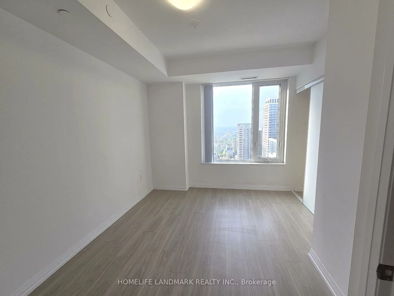 50, Dunfield, Mount Pleasant West, Toronto