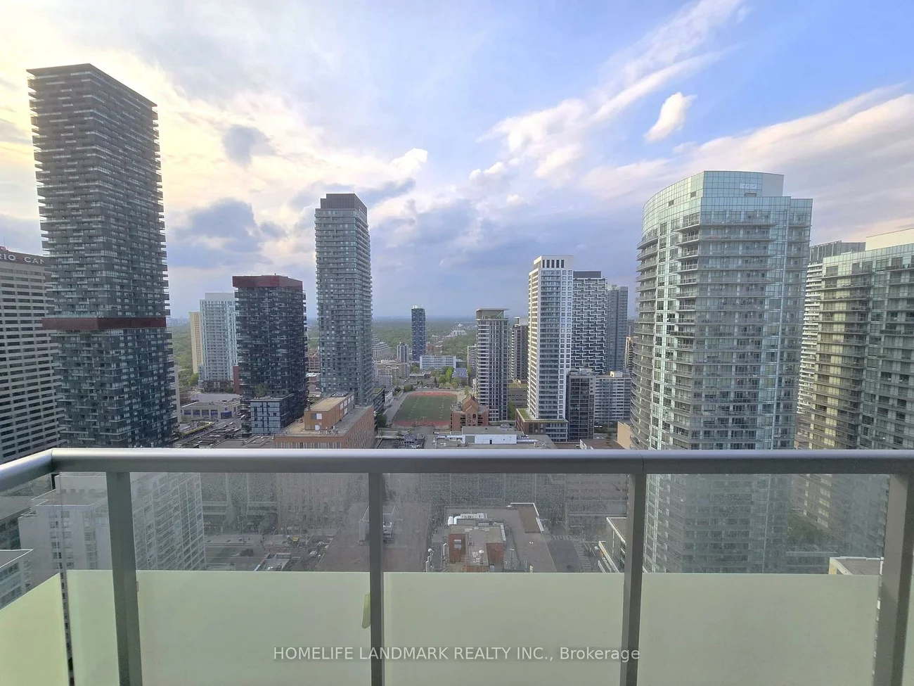 50, Dunfield, Mount Pleasant West, Toronto