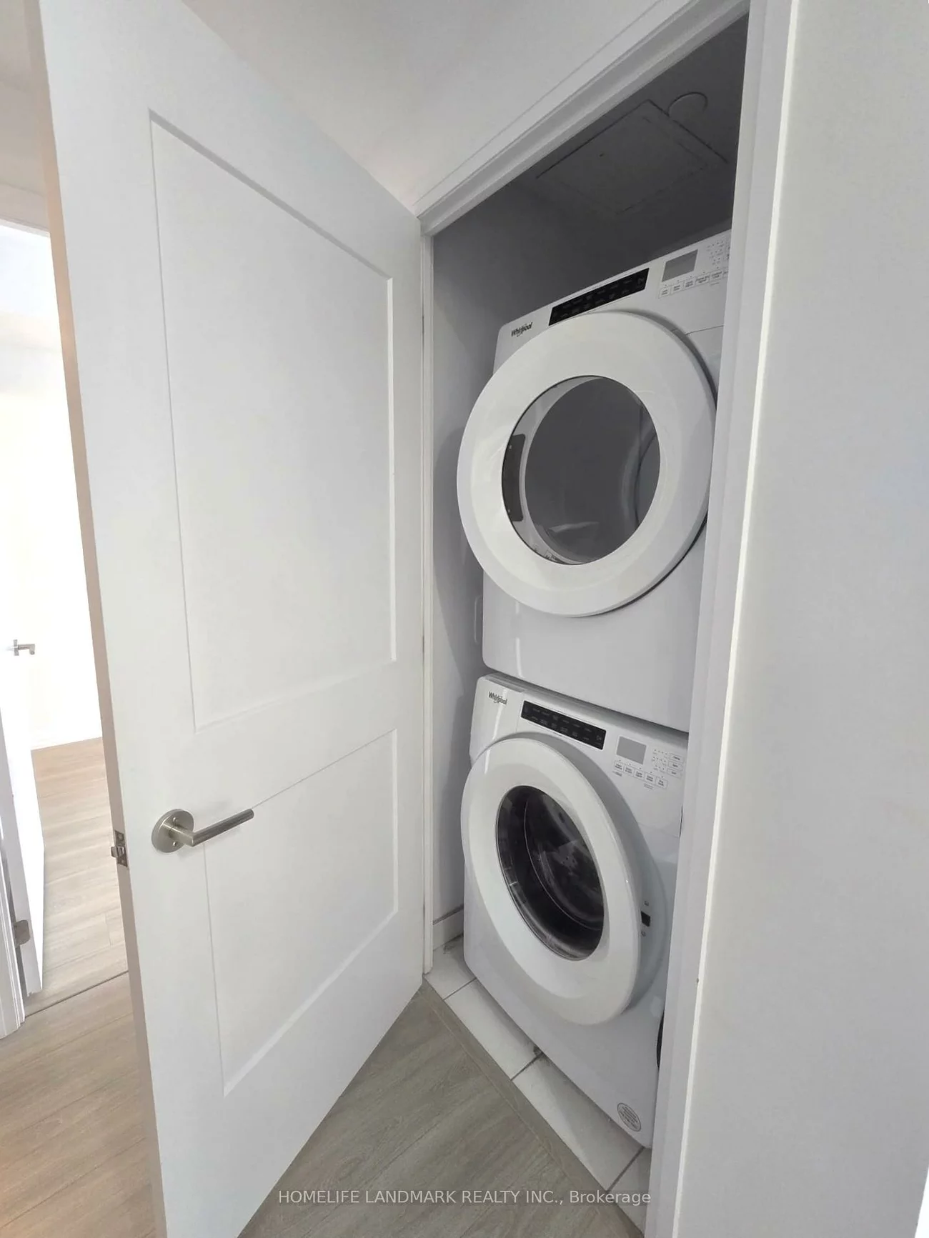 50, Dunfield, Mount Pleasant West, Toronto