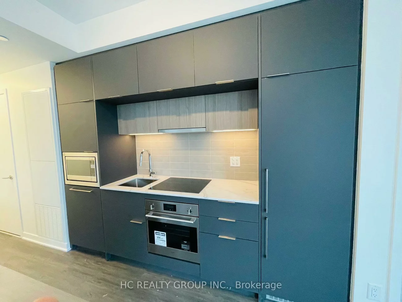 185, Alberta, Oakwood Village, Toronto