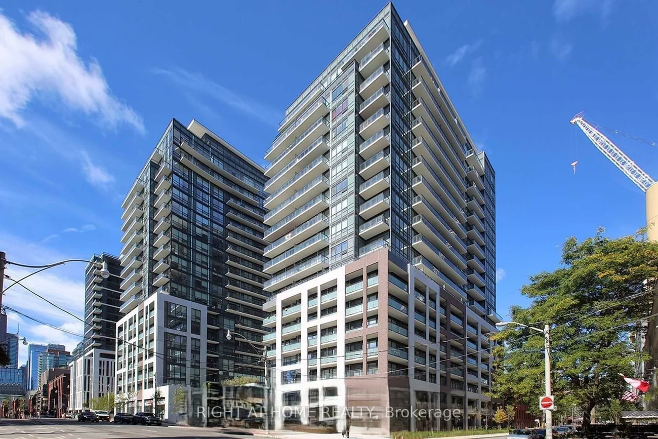 460, Adelaide, Moss Park, Toronto