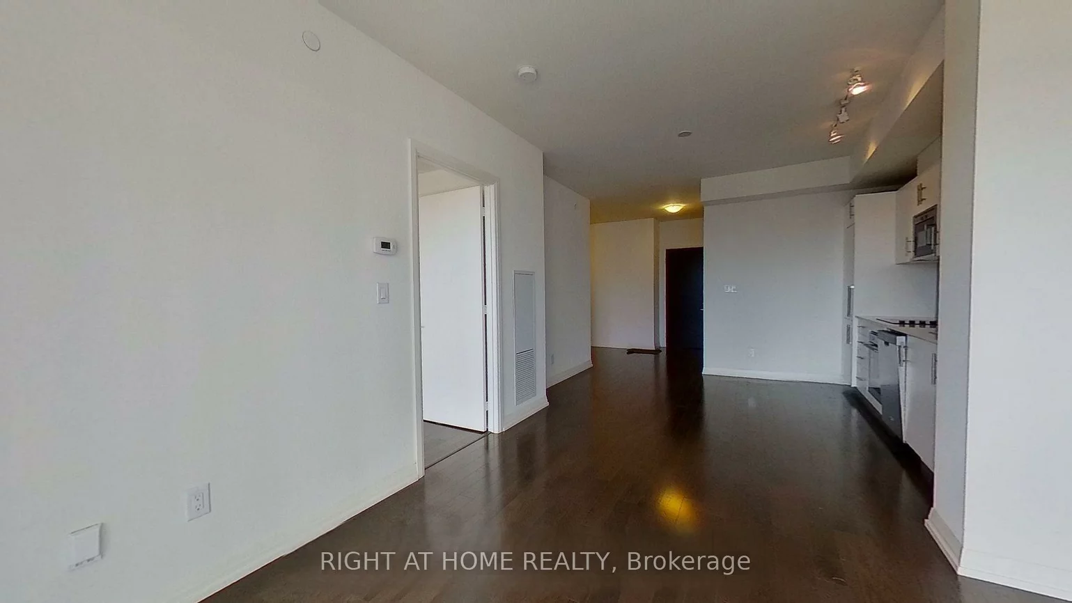 460, Adelaide, Moss Park, Toronto