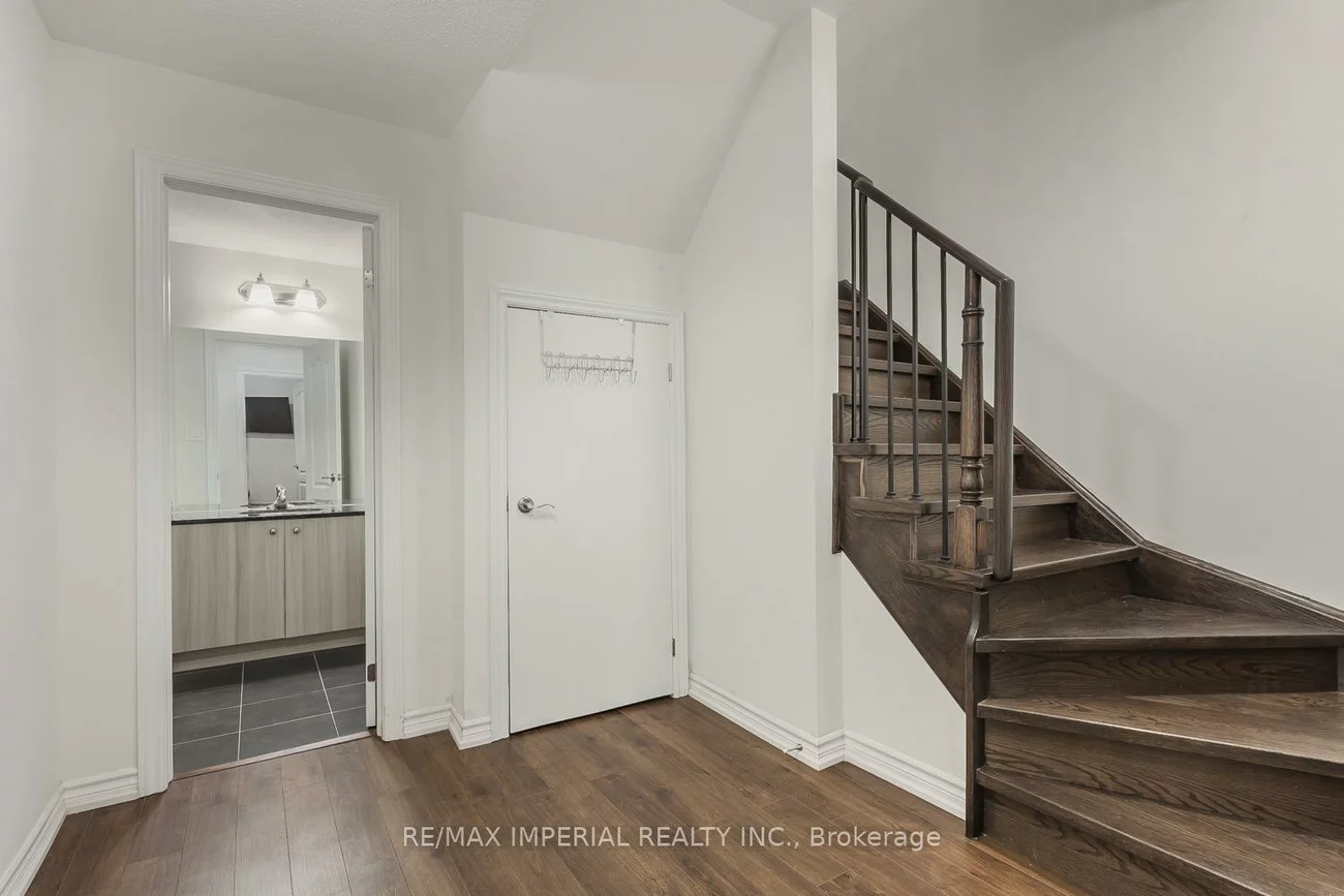 39, Drewry, Newtonbrook West, Toronto