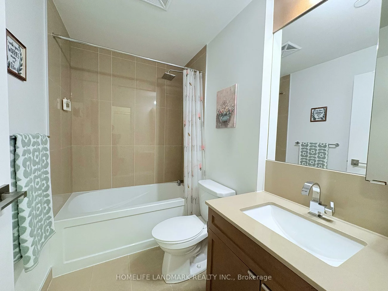 98, Lillian, Mount Pleasant West, Toronto