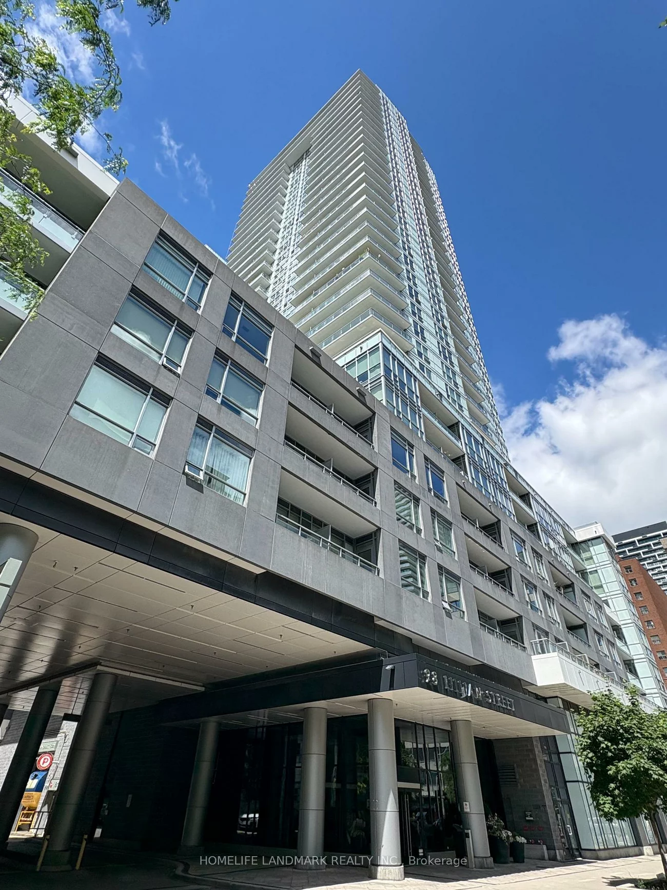 98, Lillian, Mount Pleasant West, Toronto