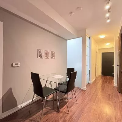 98, Lillian, Mount Pleasant West, Toronto