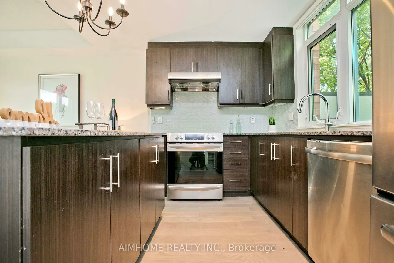 26, Churchill, Willowdale West, Toronto