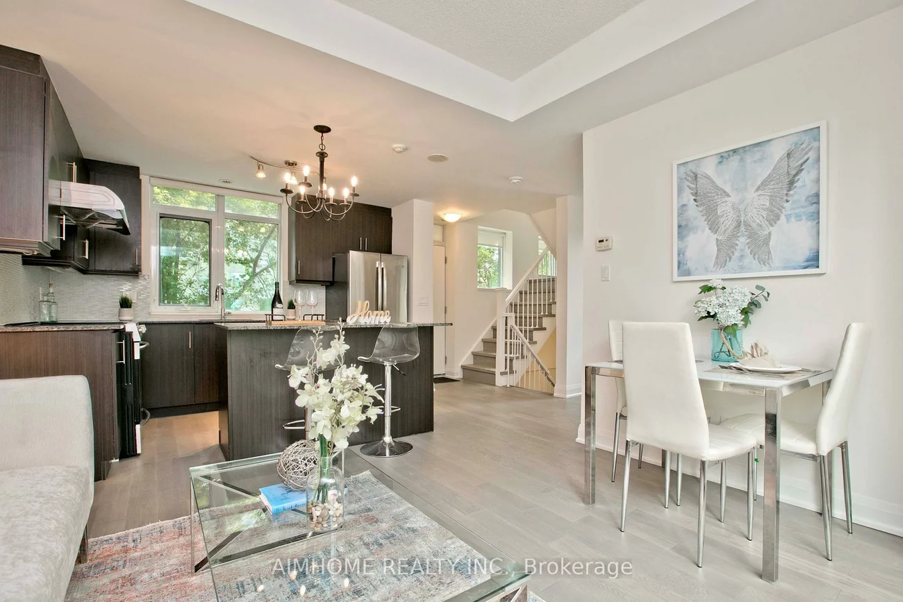 26, Churchill, Willowdale West, Toronto