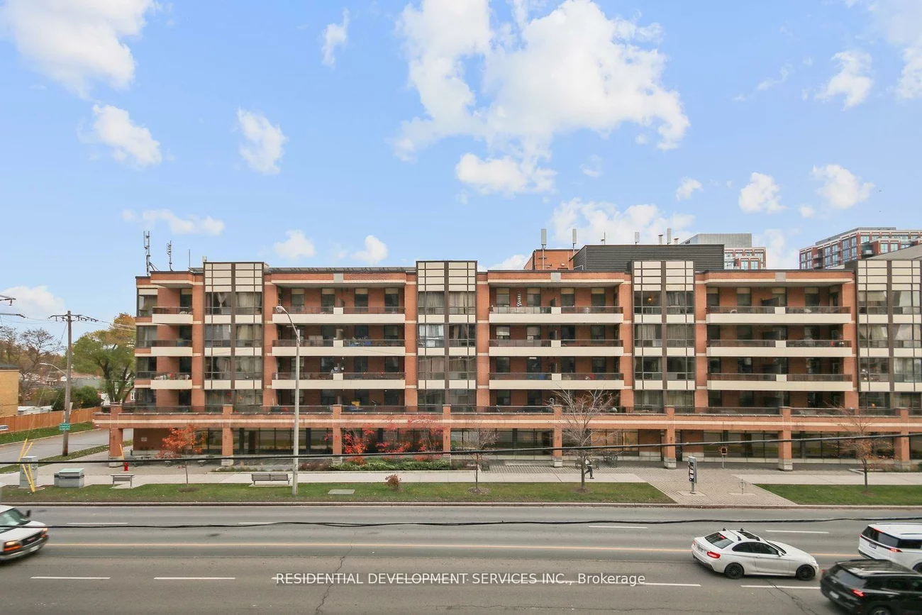 500, Wilson, Clanton Park, Toronto