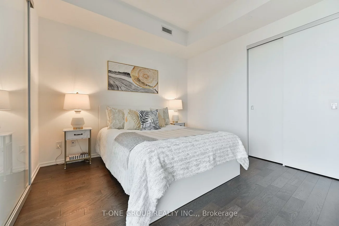 16, Bonnycastle, Waterfront Communities C8, Toronto
