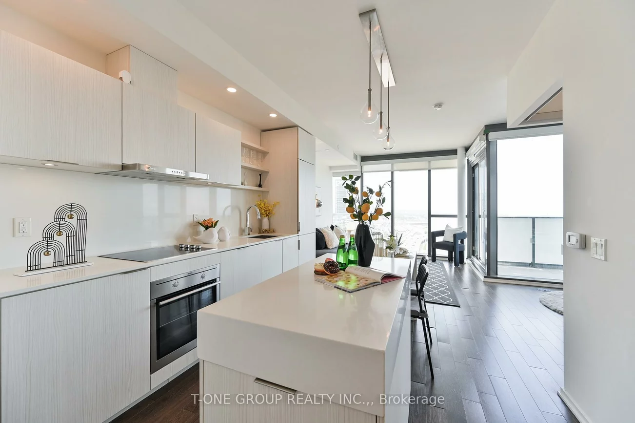 16, Bonnycastle, Waterfront Communities C8, Toronto