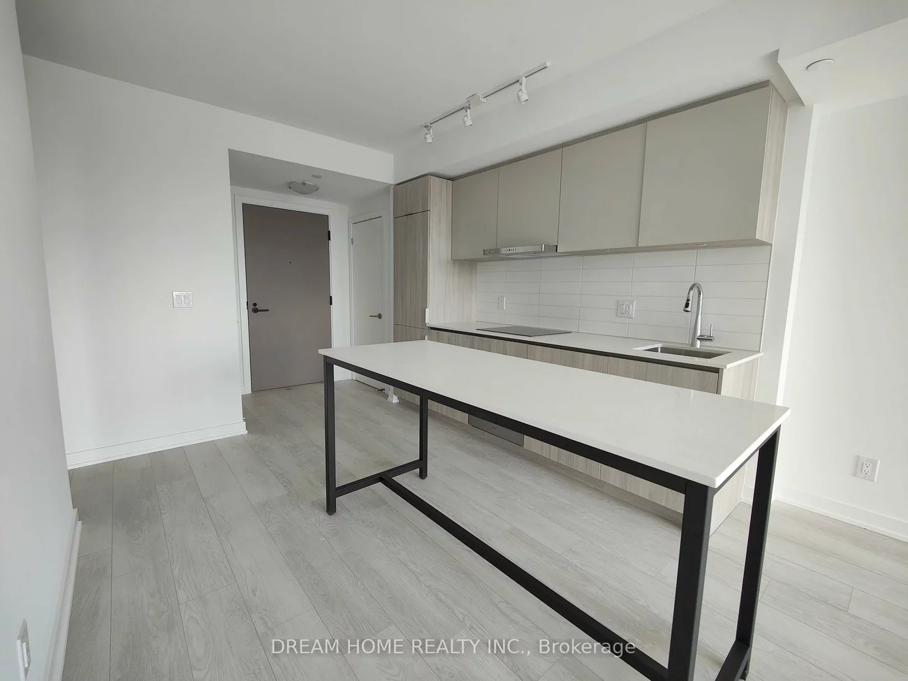 47, Mutual, Church-Yonge Corridor, Toronto