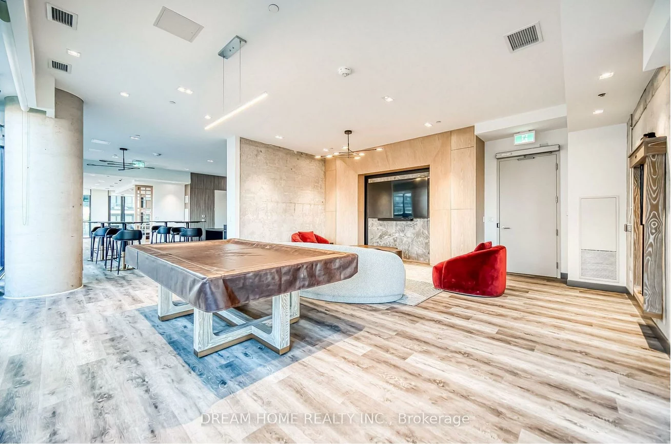 47, Mutual, Church-Yonge Corridor, Toronto