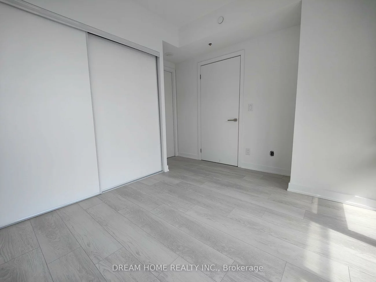 47, Mutual, Church-Yonge Corridor, Toronto