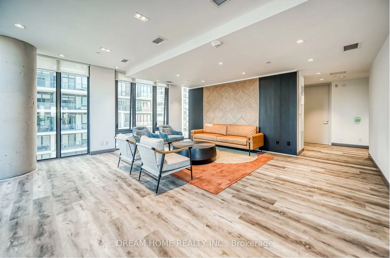 47, Mutual, Church-Yonge Corridor, Toronto