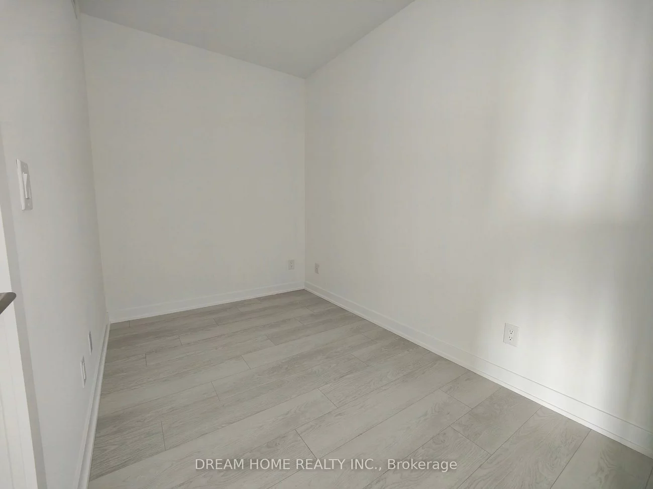 47, Mutual, Church-Yonge Corridor, Toronto