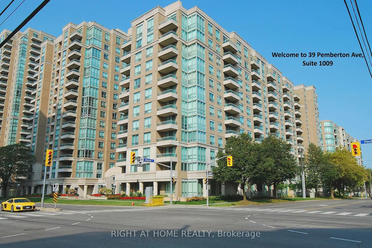 39, Pemberton, Newtonbrook East, Toronto