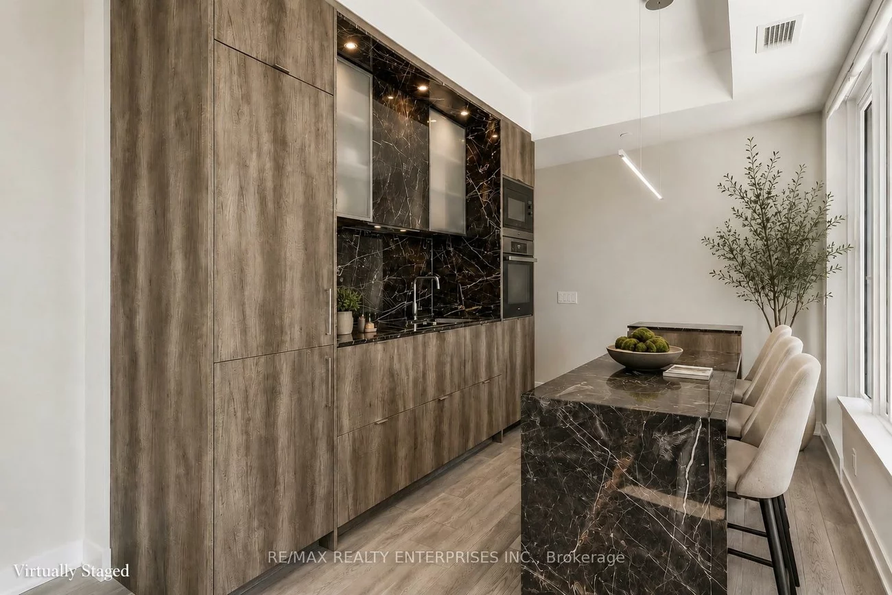 11, Yorkville, Annex, Toronto