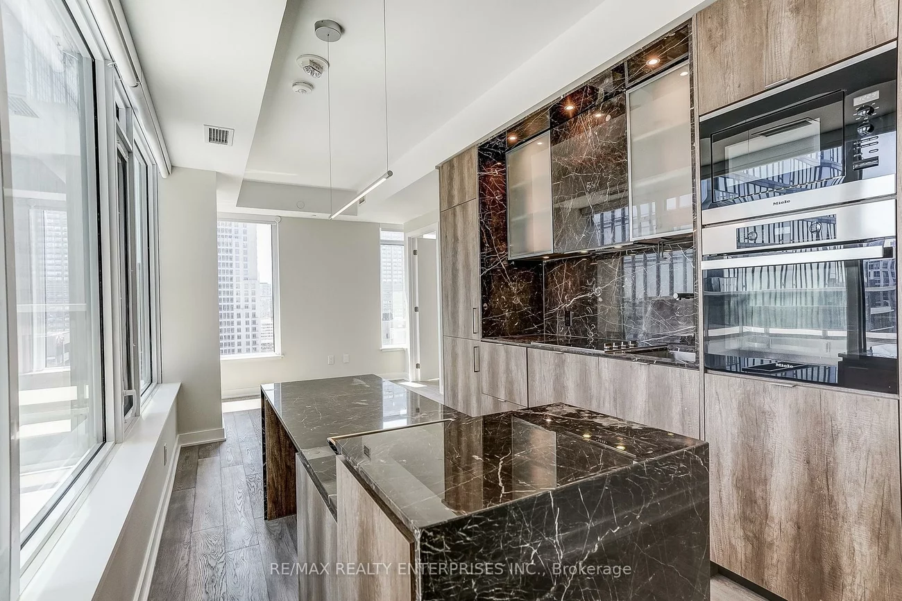 11, Yorkville, Annex, Toronto