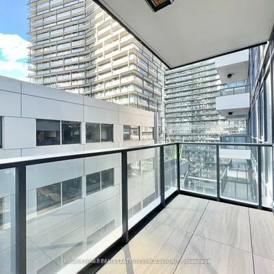 38, Widmer, Waterfront Communities C1, Toronto