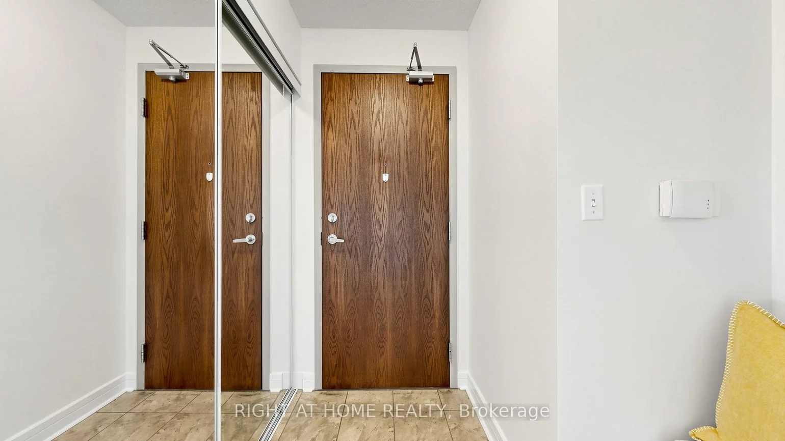 18, Harrison Garden, Willowdale East, Toronto